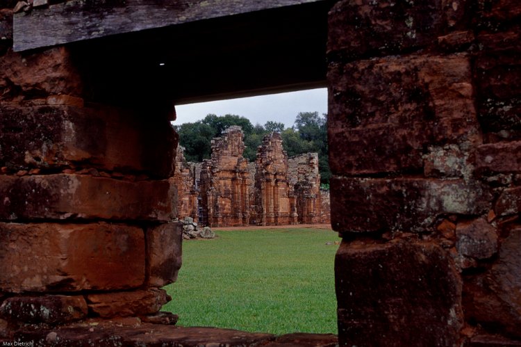 270-02.jpg - san ignacio, hier sollten indios ausgebildet und von sklavenjägern geschützt werden