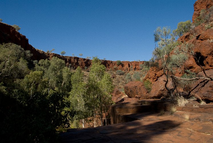 _AUS8774.jpg - karigini national park, wasser hat tiefe schluchten in den fels gegraben