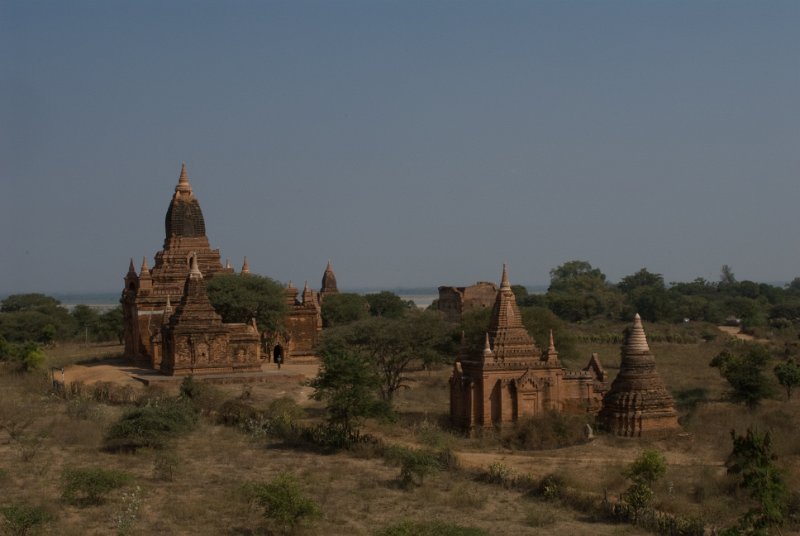 _DSC6085.jpg - bagan, stupas so weit das auge reicht