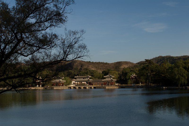 CHI_0782.jpg - chengde - see beim kaiserpalast