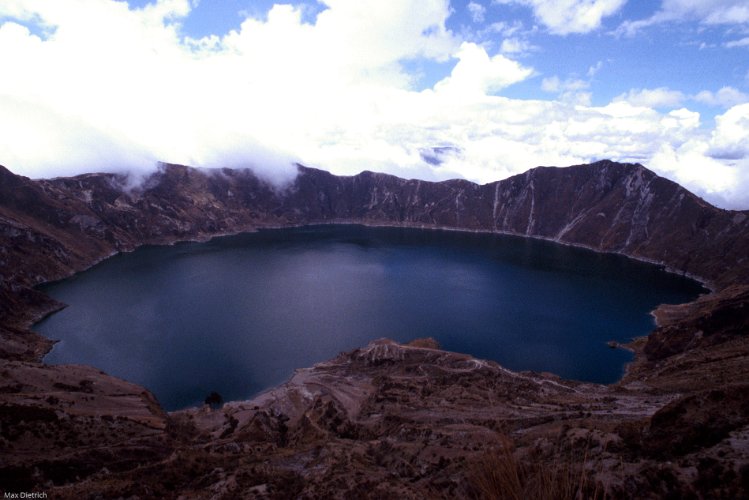 223-24.jpg - quilotoa, ein kratersee