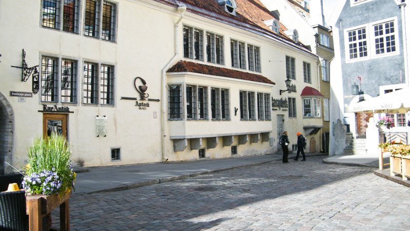 DSCF5216.jpg - Tallinn -   Alte Rathaus Apotheke 1422