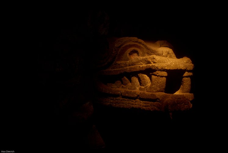 153a-13.jpg - quetzalcoatl, die gefiederte schlange