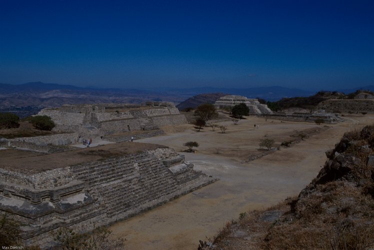 157-26.jpg - monte alban in oaxaca, eine grosse tempelanlage