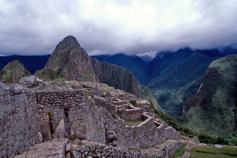 242-19.jpg - machu picchu, die bedeutung dieses ortes ist immer noch unklar