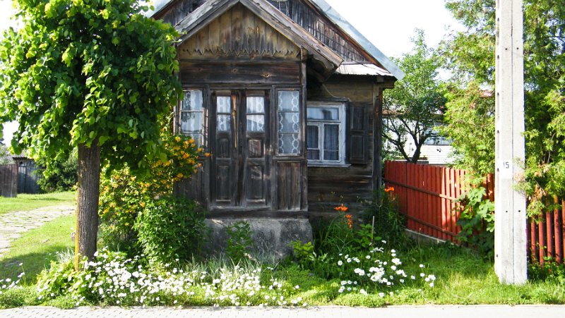 DSCF4982.jpg - Bialowieski - Typisches Wohn-Holzhaus dieser Gegend