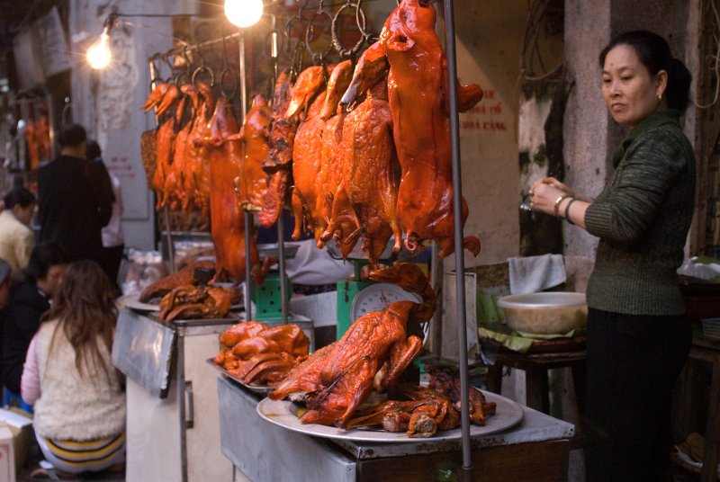 CHI_2096.jpg - hanoi - enten und ferkel ...