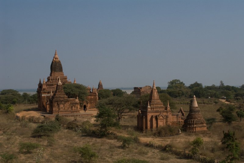 _DSC6085-Bearbeitet.jpg - bagan, stupas as far as one can see