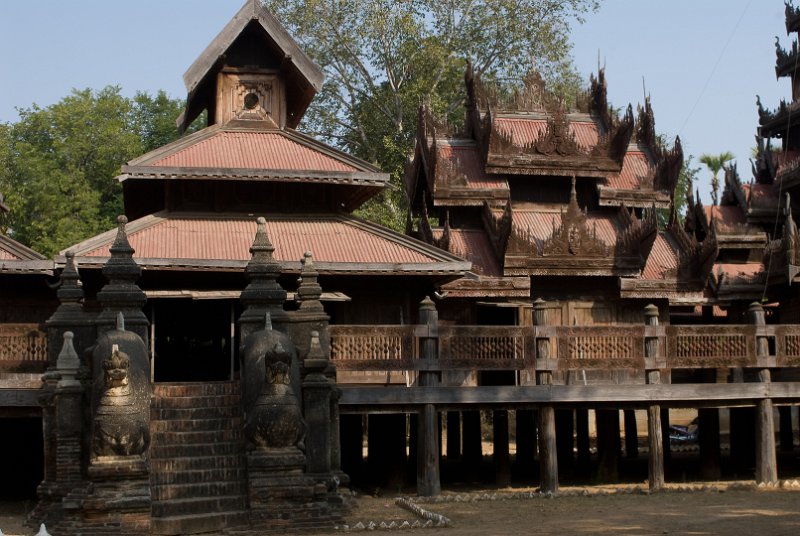 _DSC6386.jpg - salay, youqson kyaung, wooden monastery