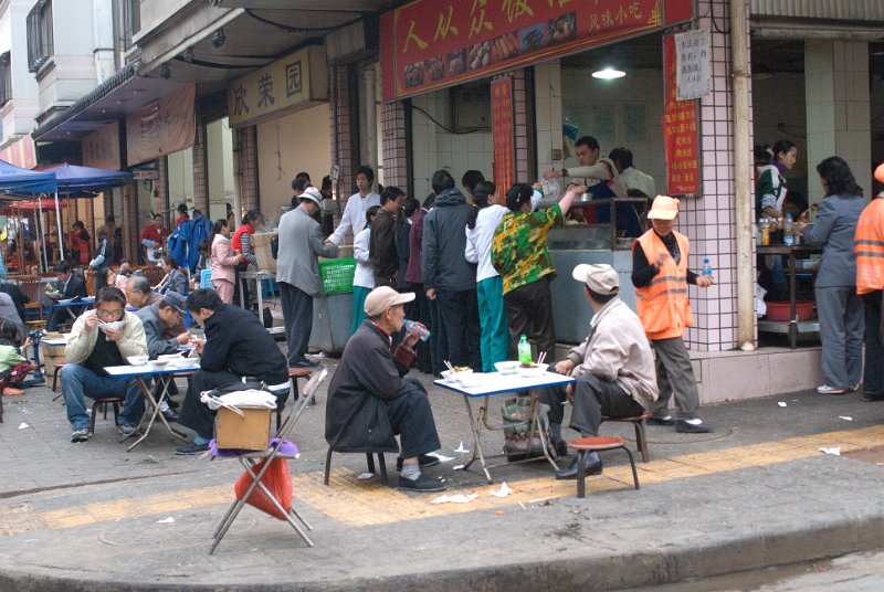 CHI_1688.jpg - street restaurants with chinese fast food