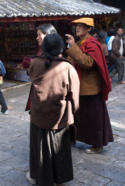 CHI_1715.jpg - yellow hat monk