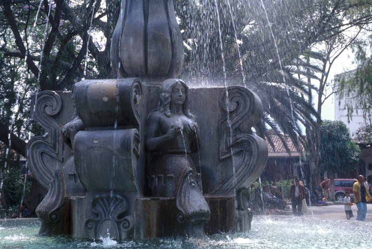 175a-01.jpg - fountain on main square