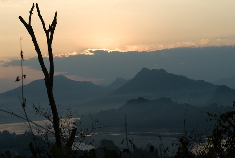 CHI_3614.jpg - luang prabang - sunset 