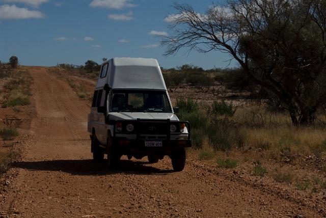 _AUS8694.jpg - on a dirt road in western australia